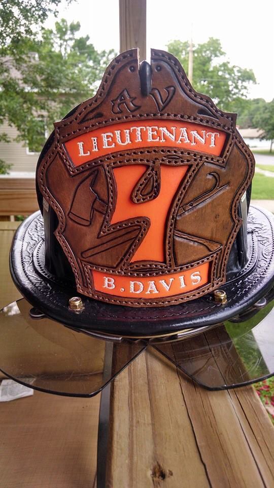 An application scenario or product detail of custom leather fire helmets - Image 22