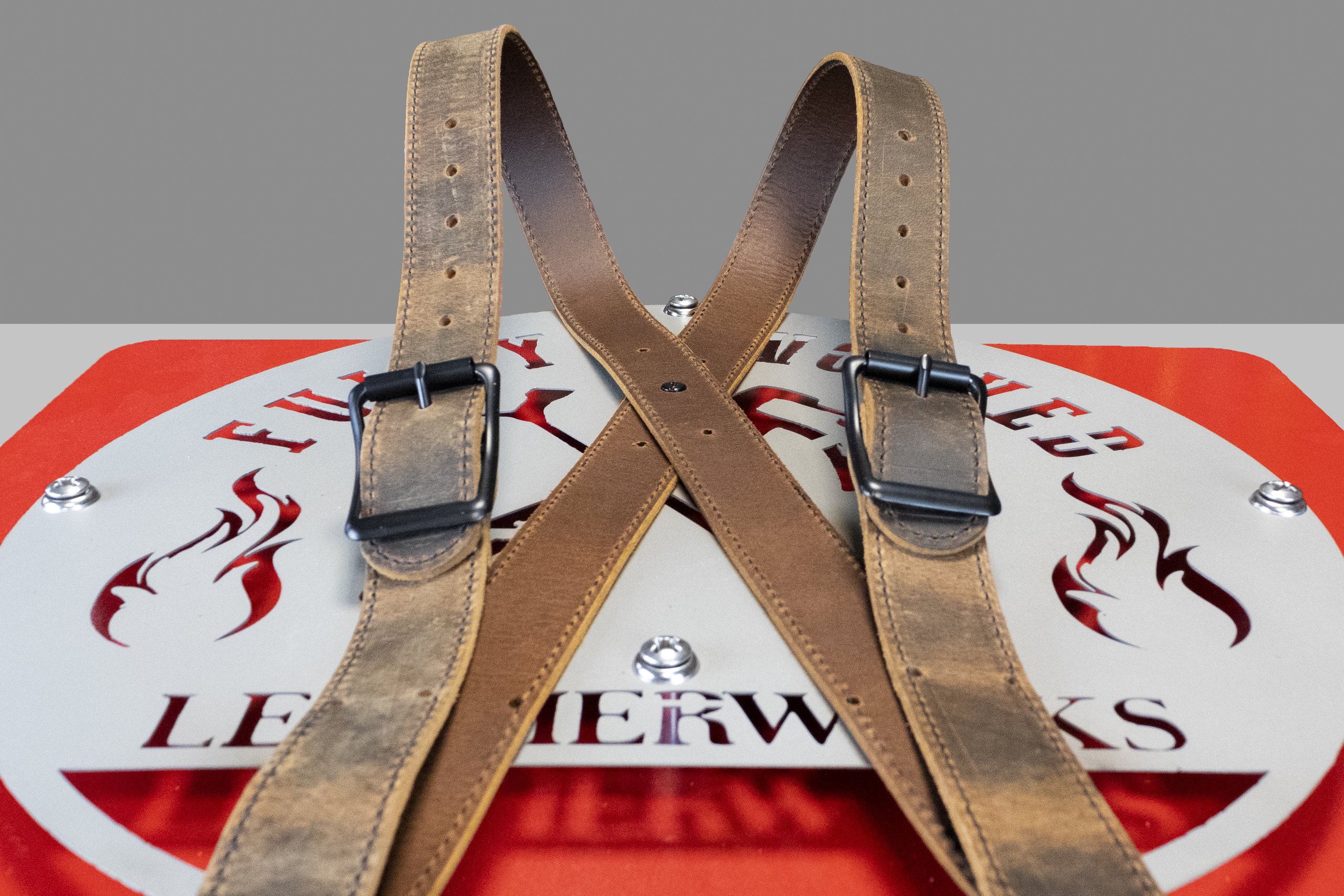An application scenario or product detail of custom leather fire suspenders - Image 19