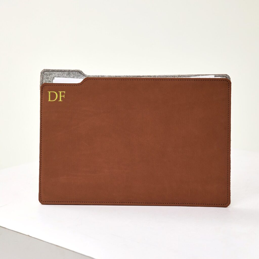 Featured image for the custom leather folder guide