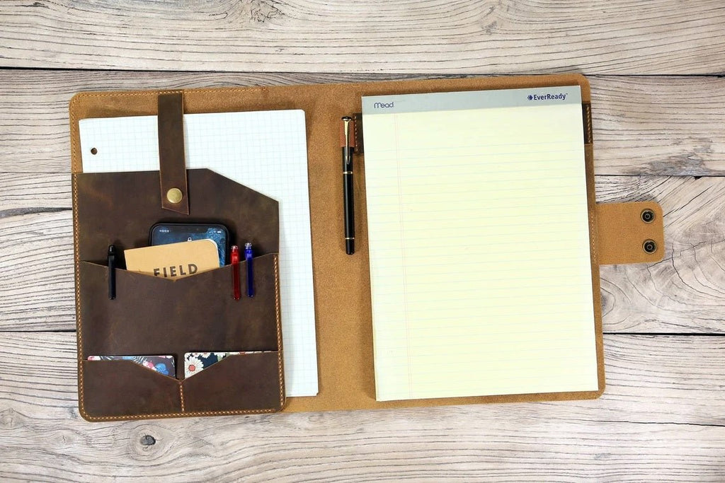 An application scenario or product detail of custom leather folio - Image 12