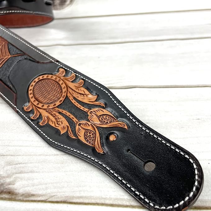 An application scenario or product detail of custom leather guitar straps - Image 14