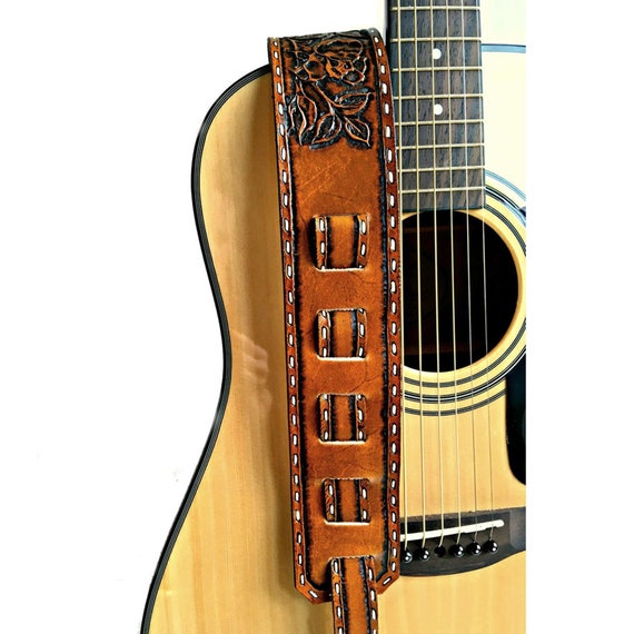 An application scenario or product detail of custom leather guitar straps - Image 18