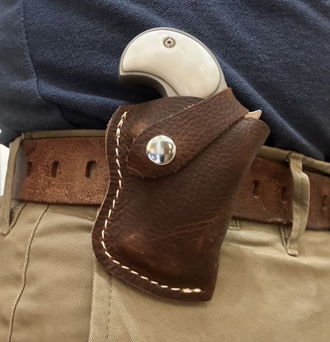 An application scenario or product detail of custom leather gun holster - Image 21