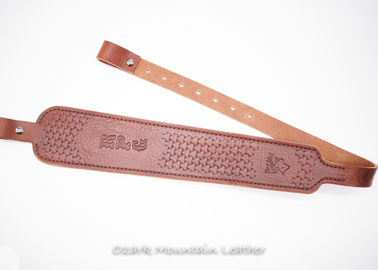 An application scenario or product detail of custom leather gun slings - Image 10
