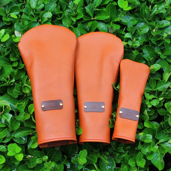 An application scenario or product detail of custom leather headcovers - Image 10