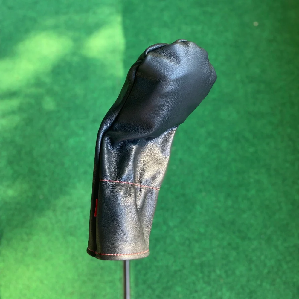 An application scenario or product detail of custom leather headcovers - Image 17