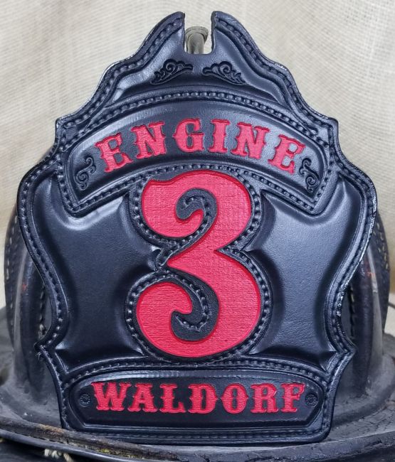 An application scenario or product detail of custom leather helmet shields - Image 19