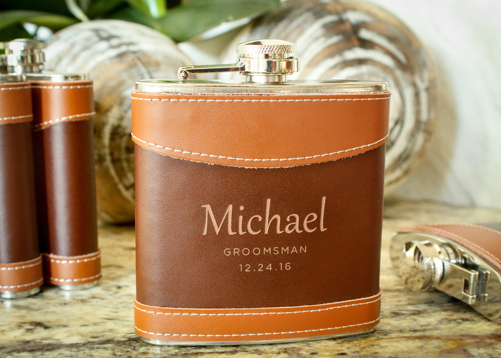 An application scenario or product detail of custom leather hip flask - Image 21