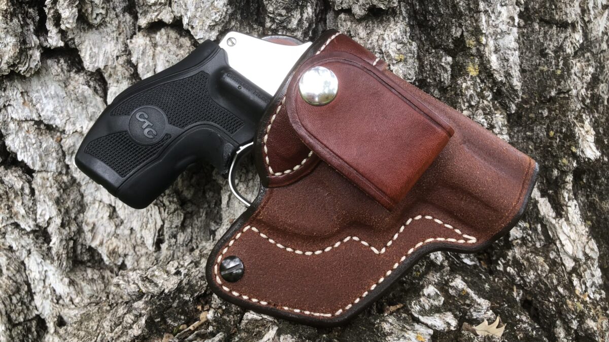 An application scenario or product detail of custom leather holster makers - Image 17