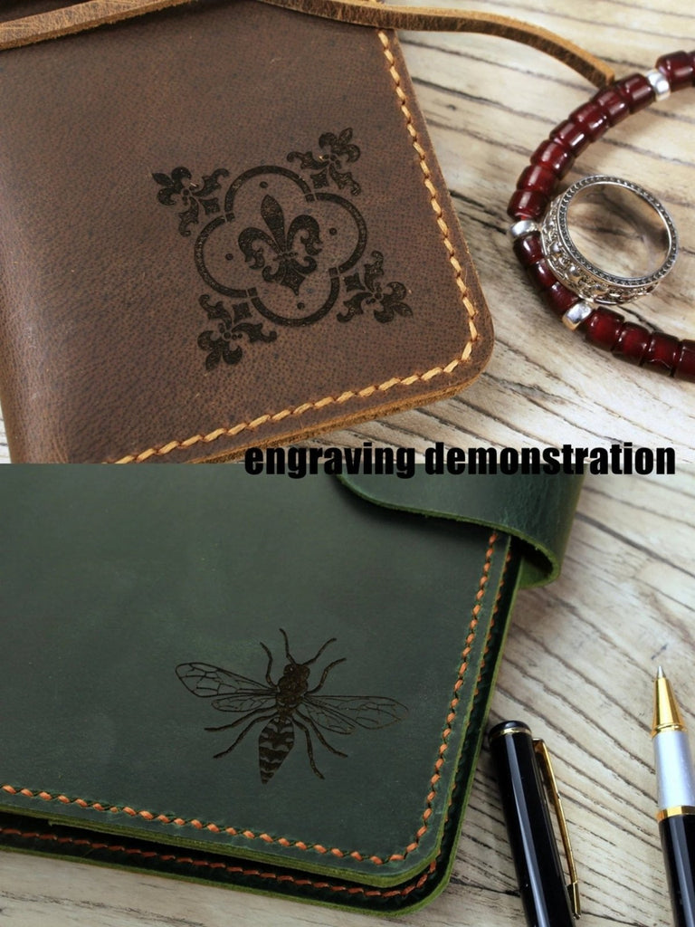 An application scenario or product detail of custom leather ipad case - Image 15