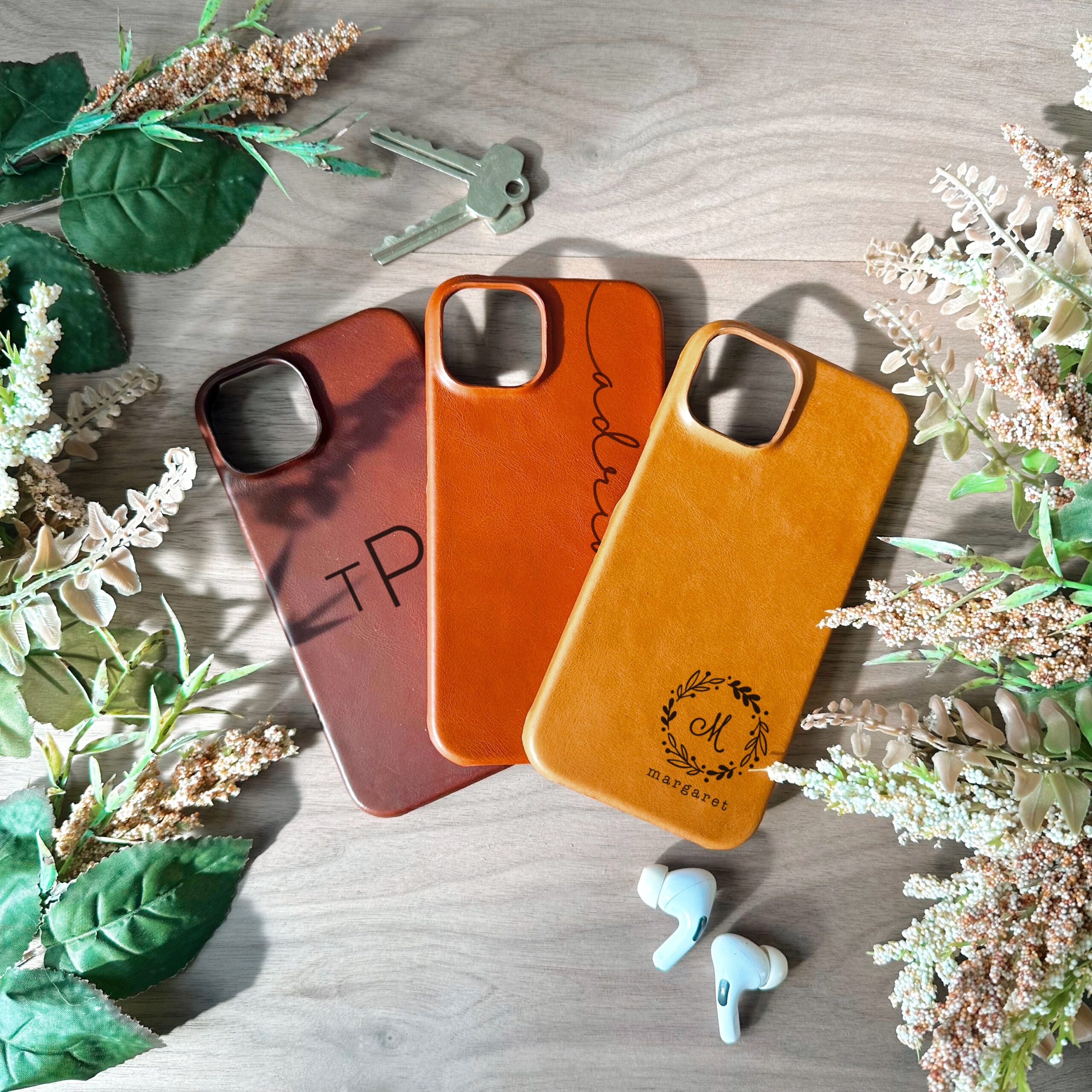 An application scenario or product detail of custom leather iphone case - Image 4