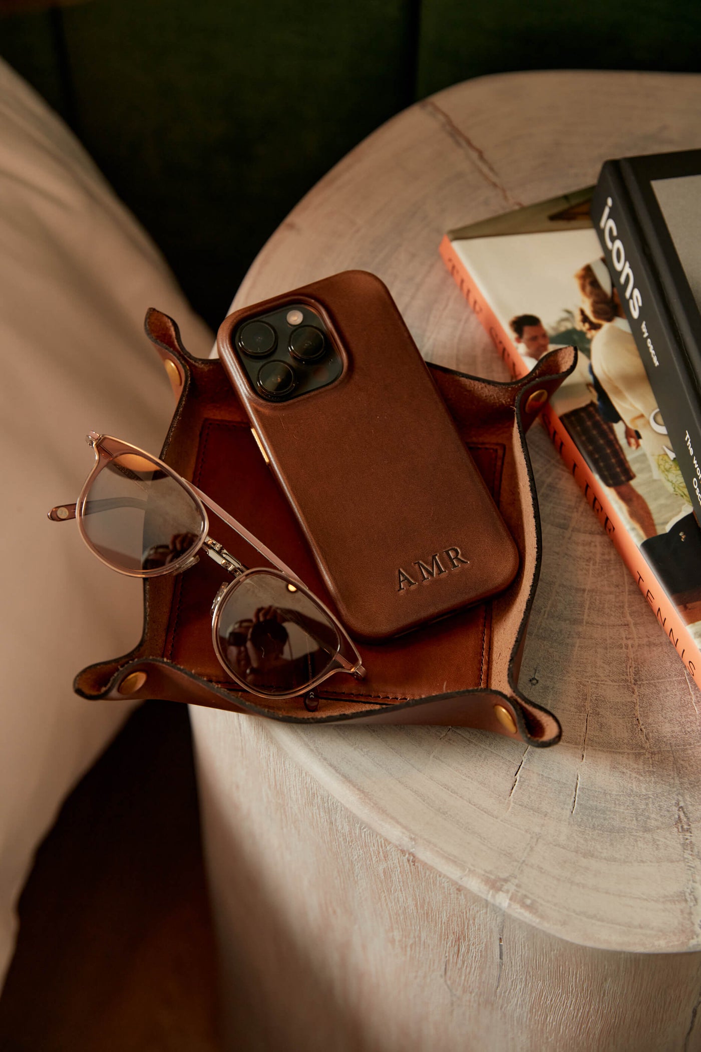 An application scenario or product detail of custom leather iphone case - Image 8