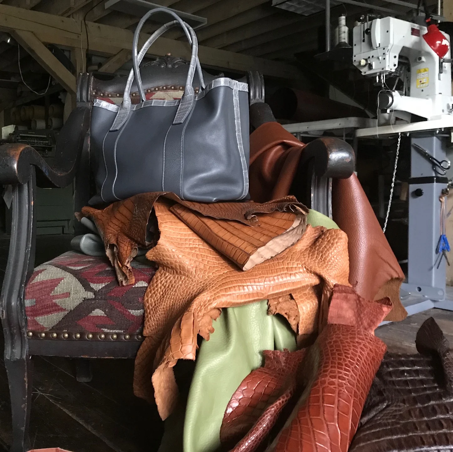 An application scenario or product detail of custom leather items - Image 9