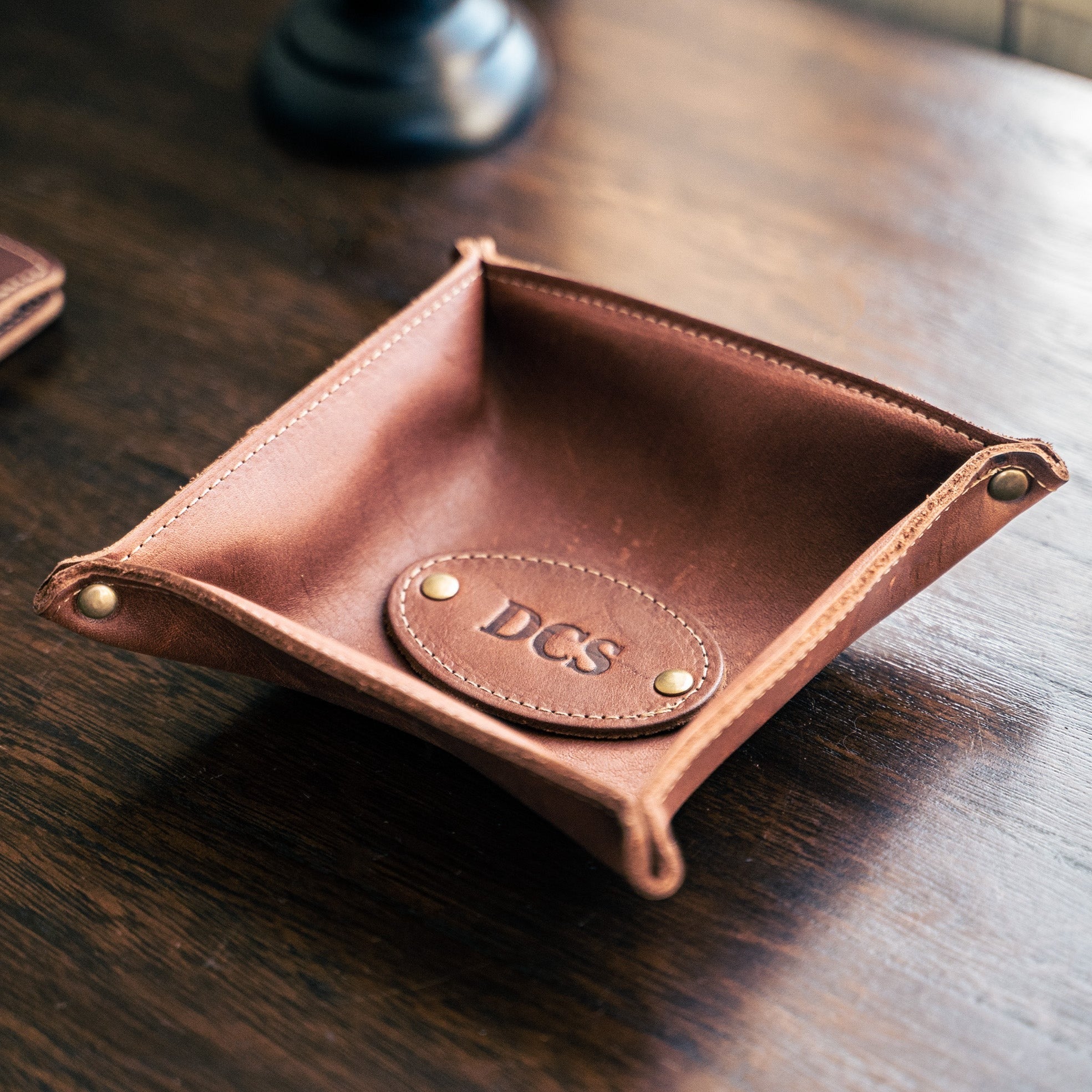 An application scenario or product detail of custom leather items - Image 10