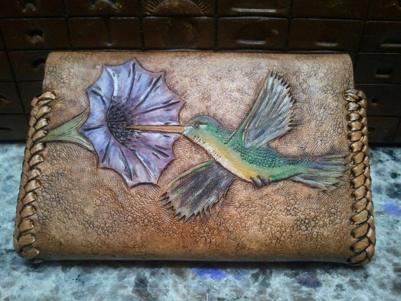 An application scenario or product detail of custom leather items - Image 20