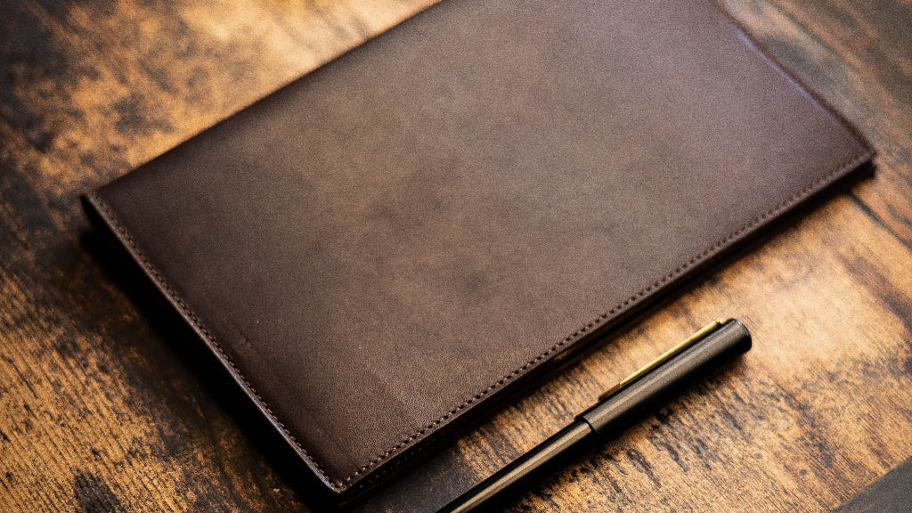 An application scenario or product detail of custom leather items - Image 24