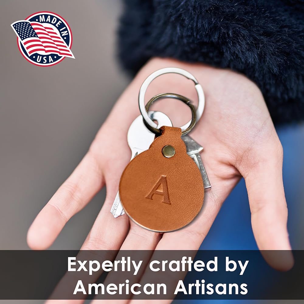 An application scenario or product detail of custom leather key fob - Image 5