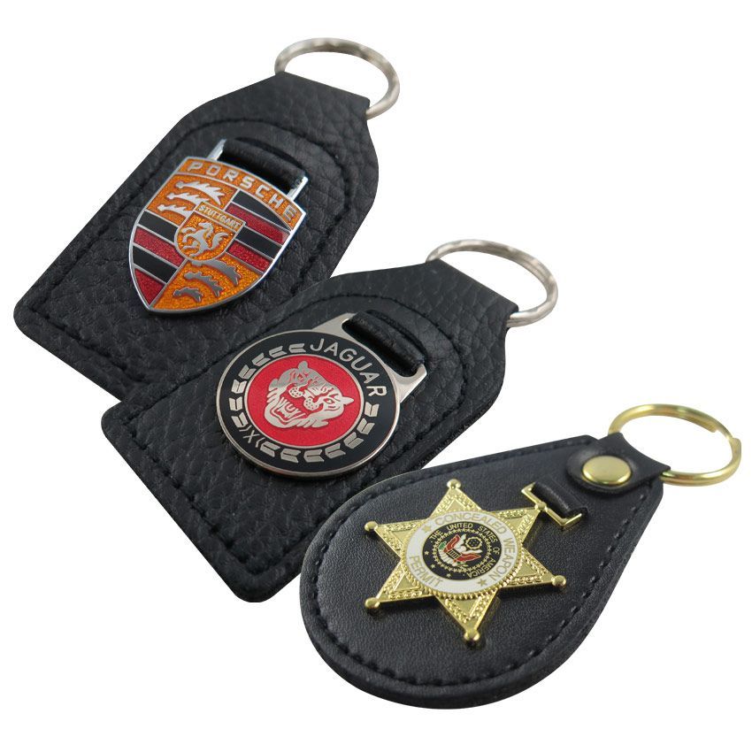 An application scenario or product detail of custom leather key fob - Image 11