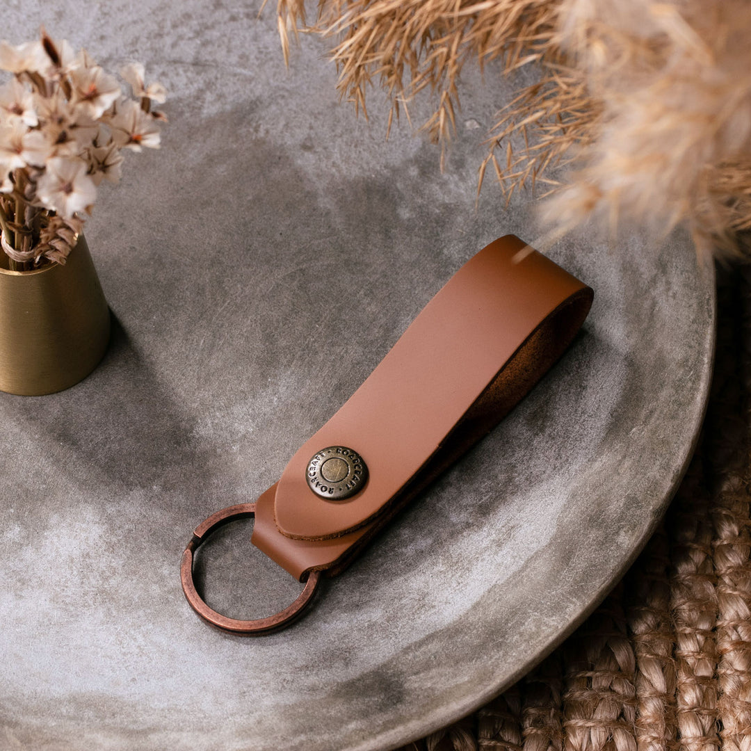 An application scenario or product detail of custom leather key fob - Image 15