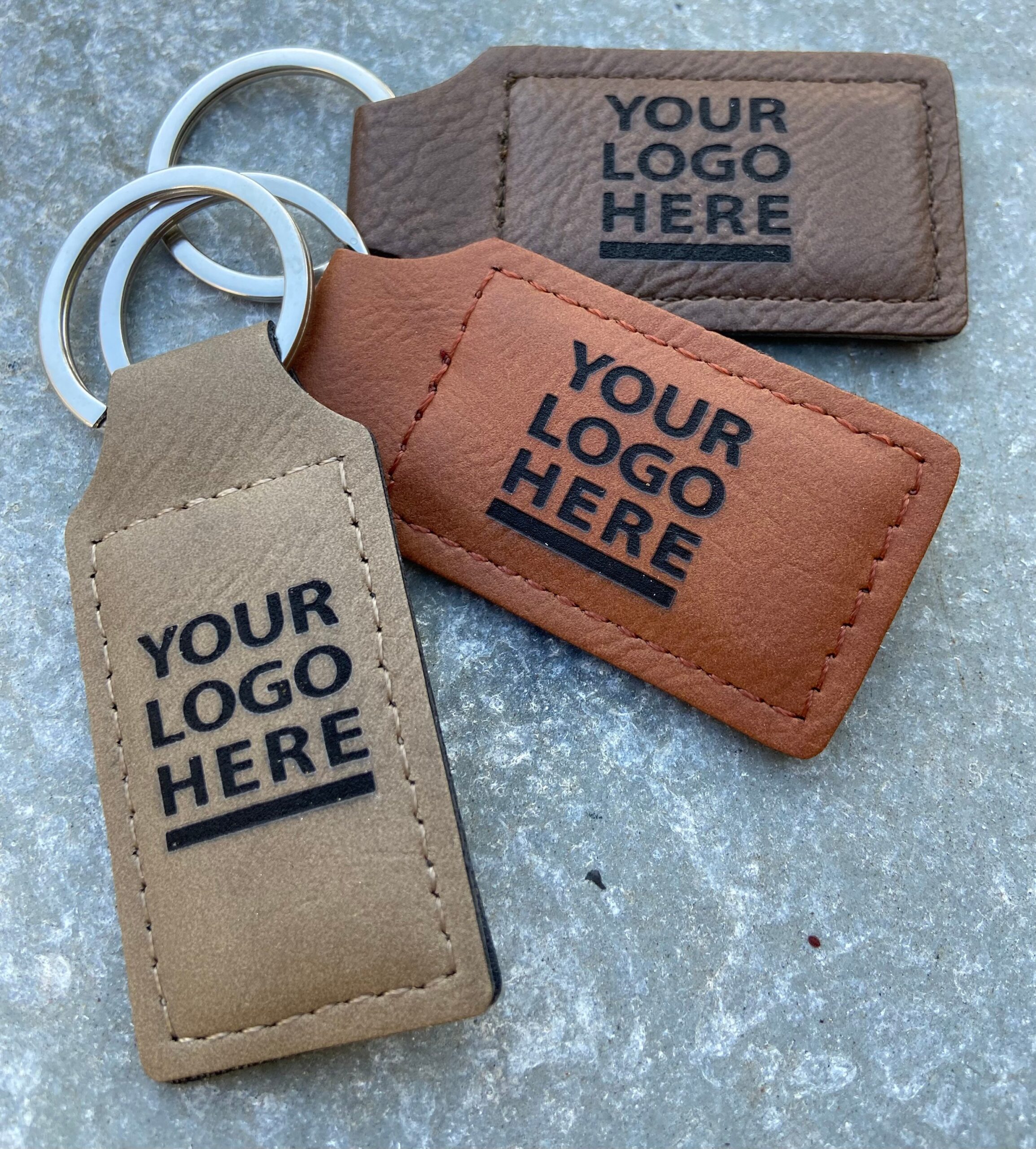 An application scenario or product detail of custom leather keychains bulk - Image 2