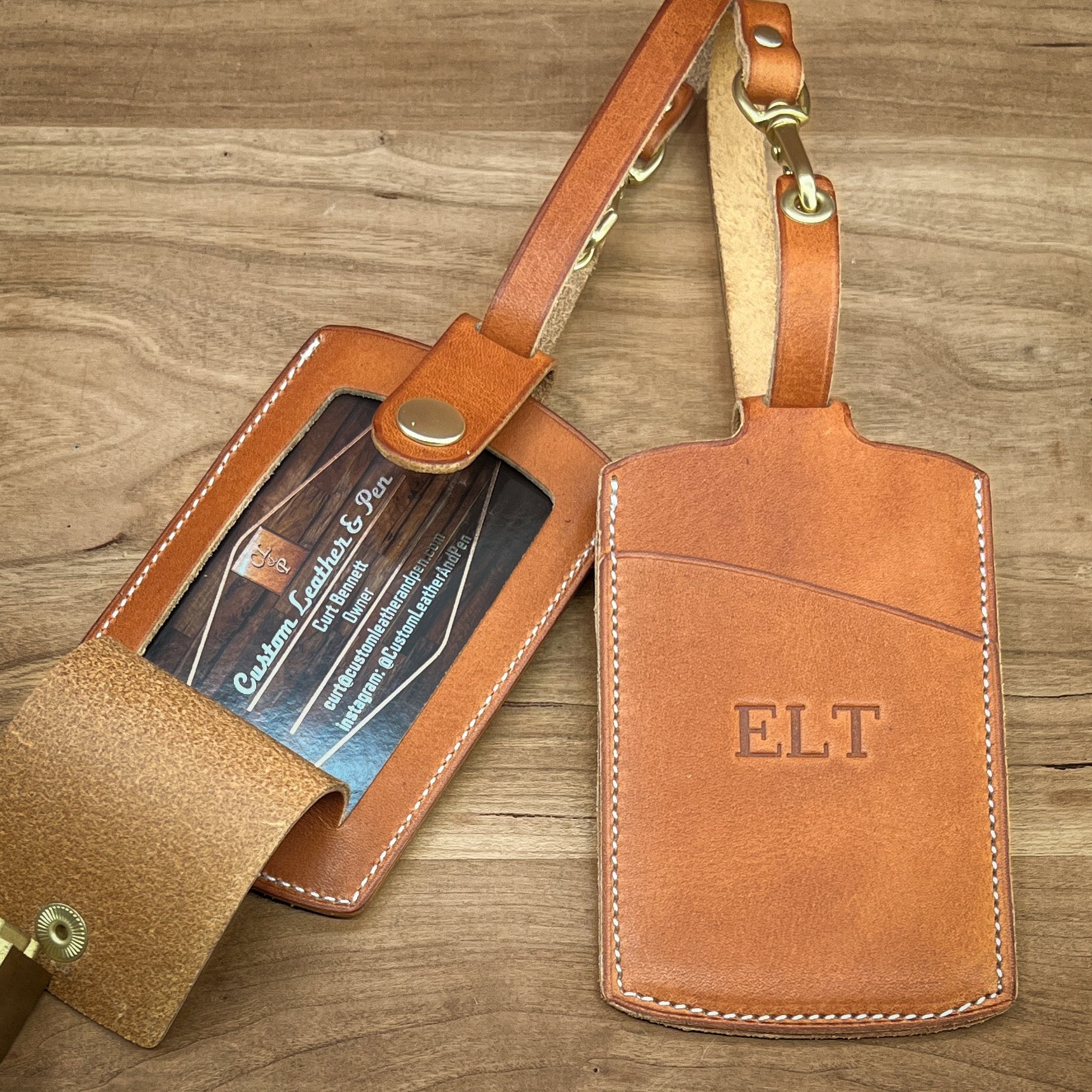 An application scenario or product detail of custom leather luggage tags - Image 5
