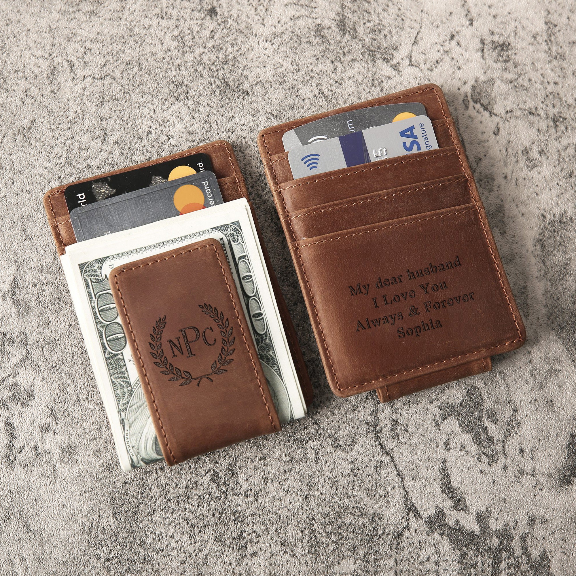 An application scenario or product detail of custom leather money clip wallet - Image 3