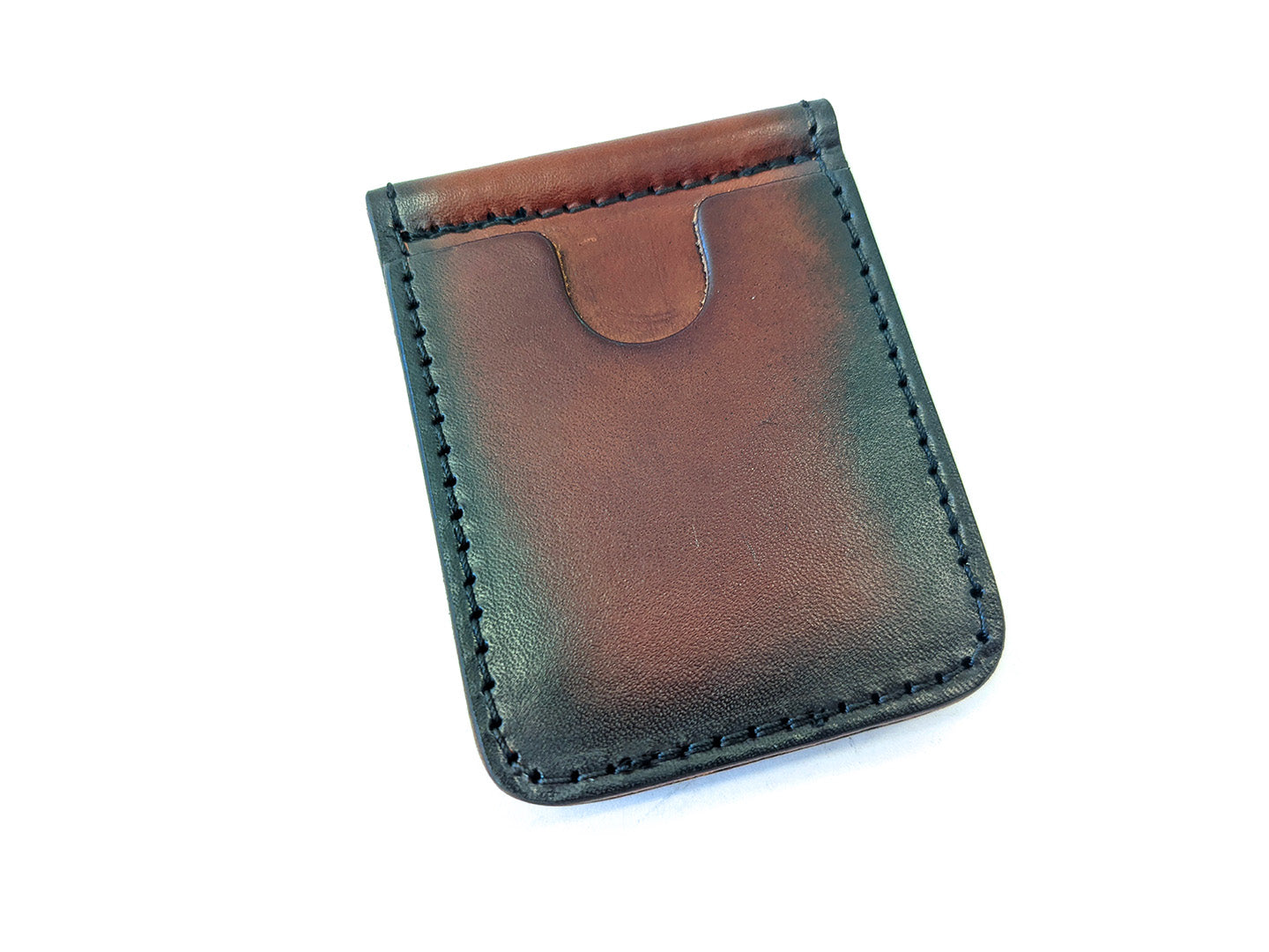 An application scenario or product detail of custom leather money clip wallet - Image 19