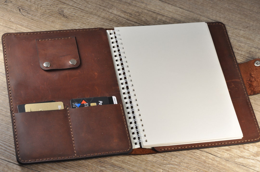 An application scenario or product detail of custom leather notebook cover - Image 20