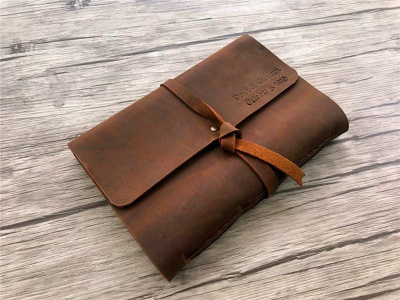 An application scenario or product detail of custom leather notebooks with logo - Image 7