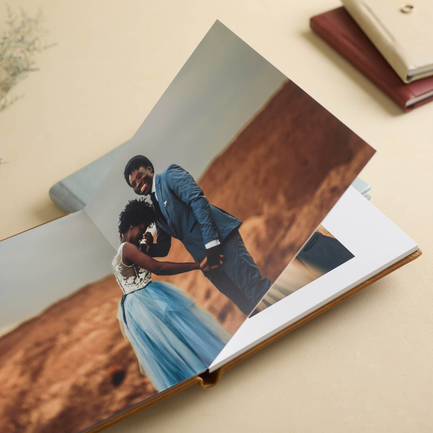 An application scenario or product detail of custom leather photo albums - Image 2