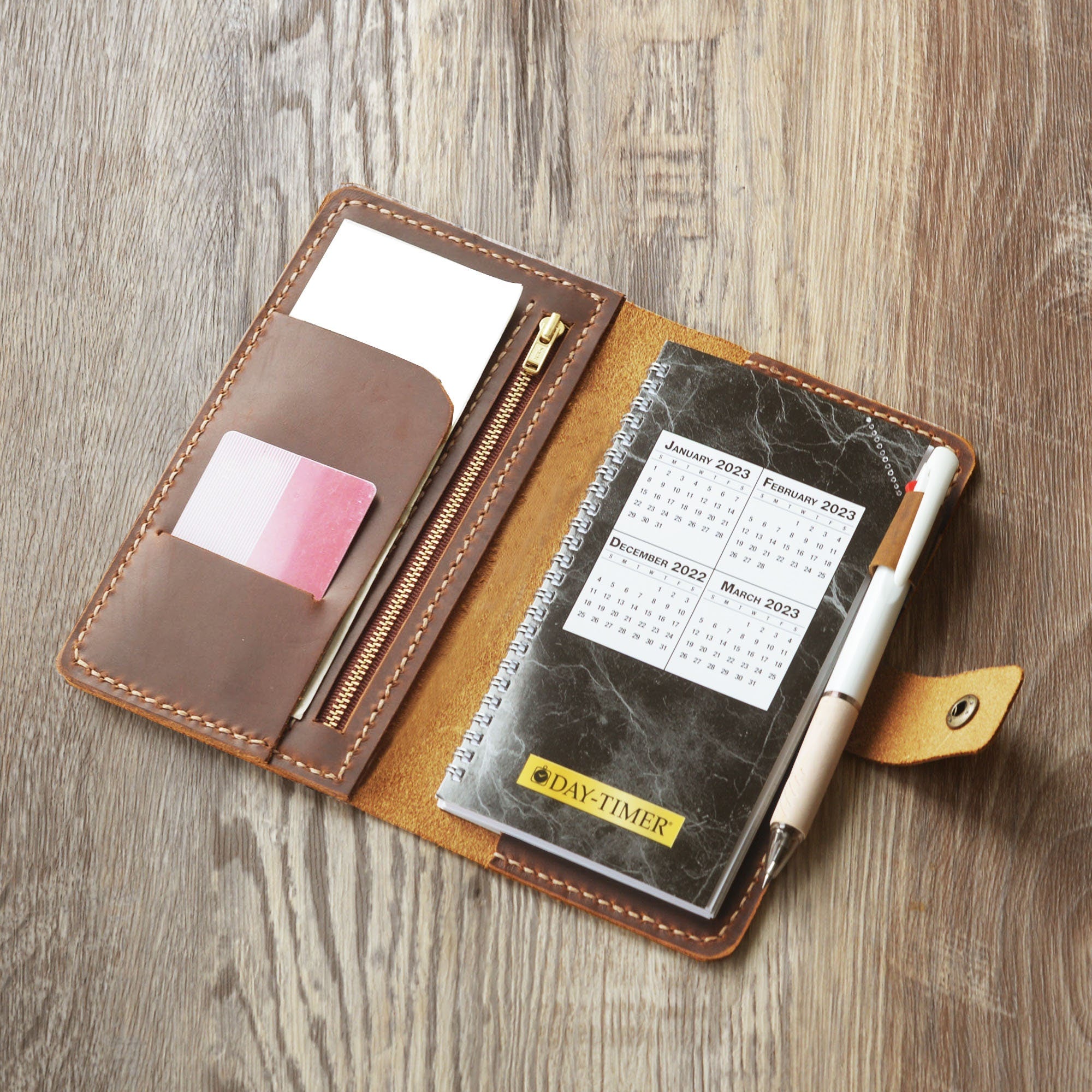 An application scenario or product detail of custom leather planner - Image 18