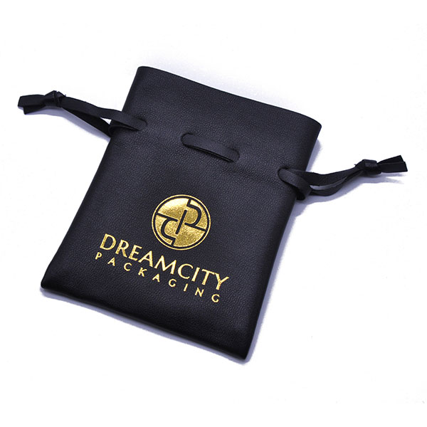 An application scenario or product detail of custom leather pouches - Image 5