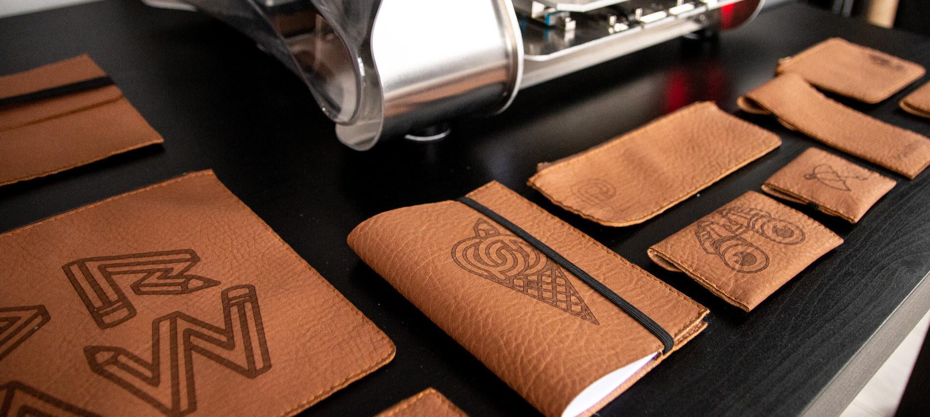 An application scenario or product detail of custom leather printing - Image 8