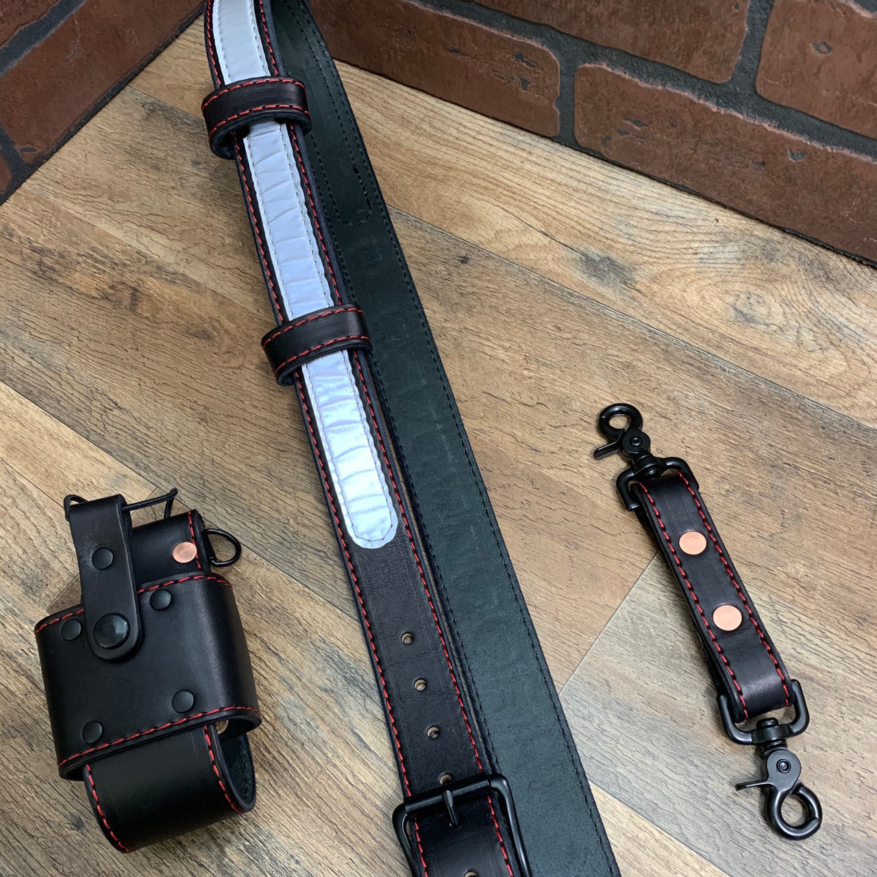 An application scenario or product detail of custom leather radio harness - Image 20
