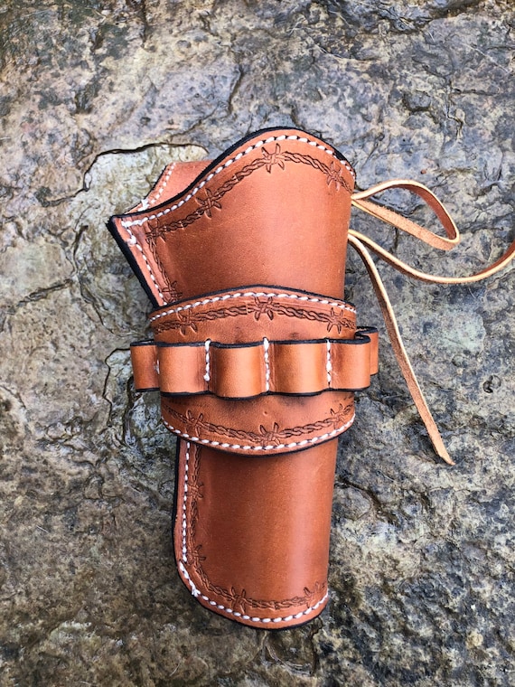 An application scenario or product detail of custom leather revolver holsters - Image 19