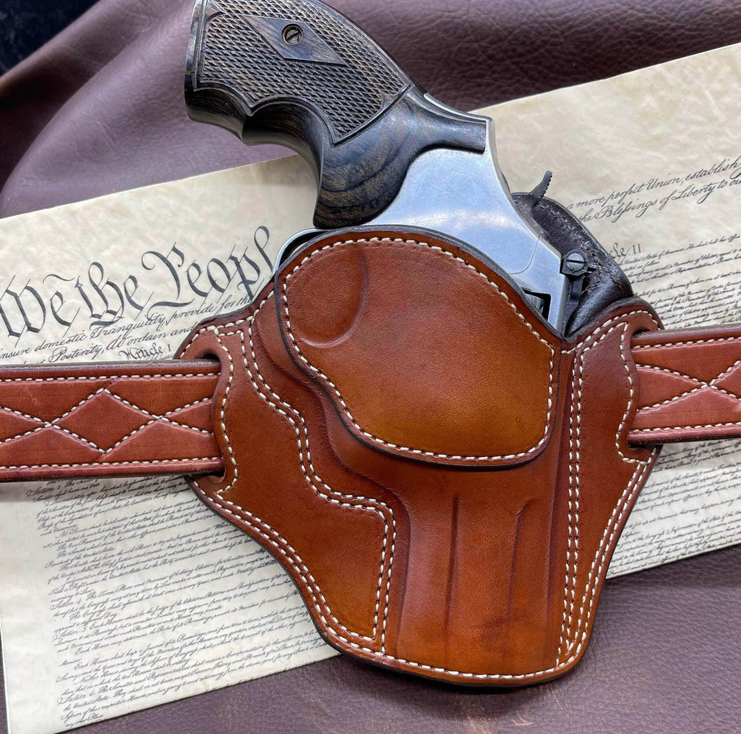 An application scenario or product detail of custom leather revolver holsters - Image 22