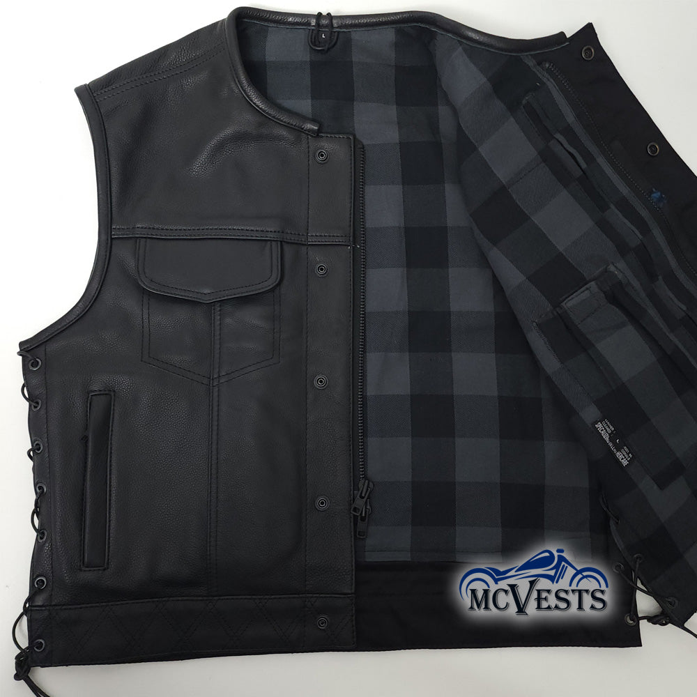 An application scenario or product detail of custom leather riding vest - Image 14