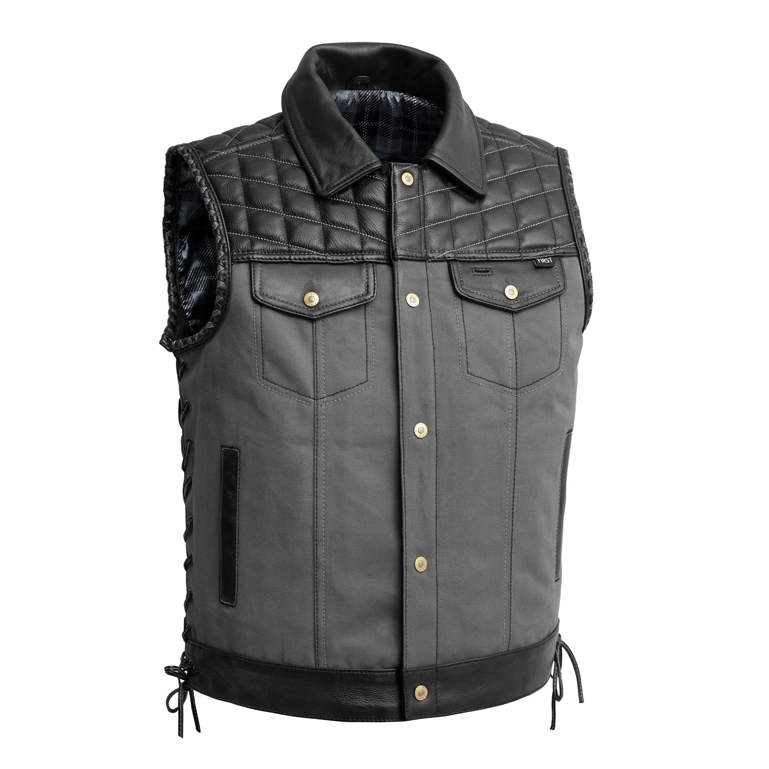 An application scenario or product detail of custom leather riding vest - Image 23