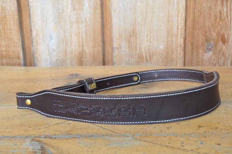 An application scenario or product detail of custom leather rifle slings - Image 11