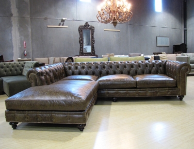 An application scenario or product detail of custom leather sectional - Image 16