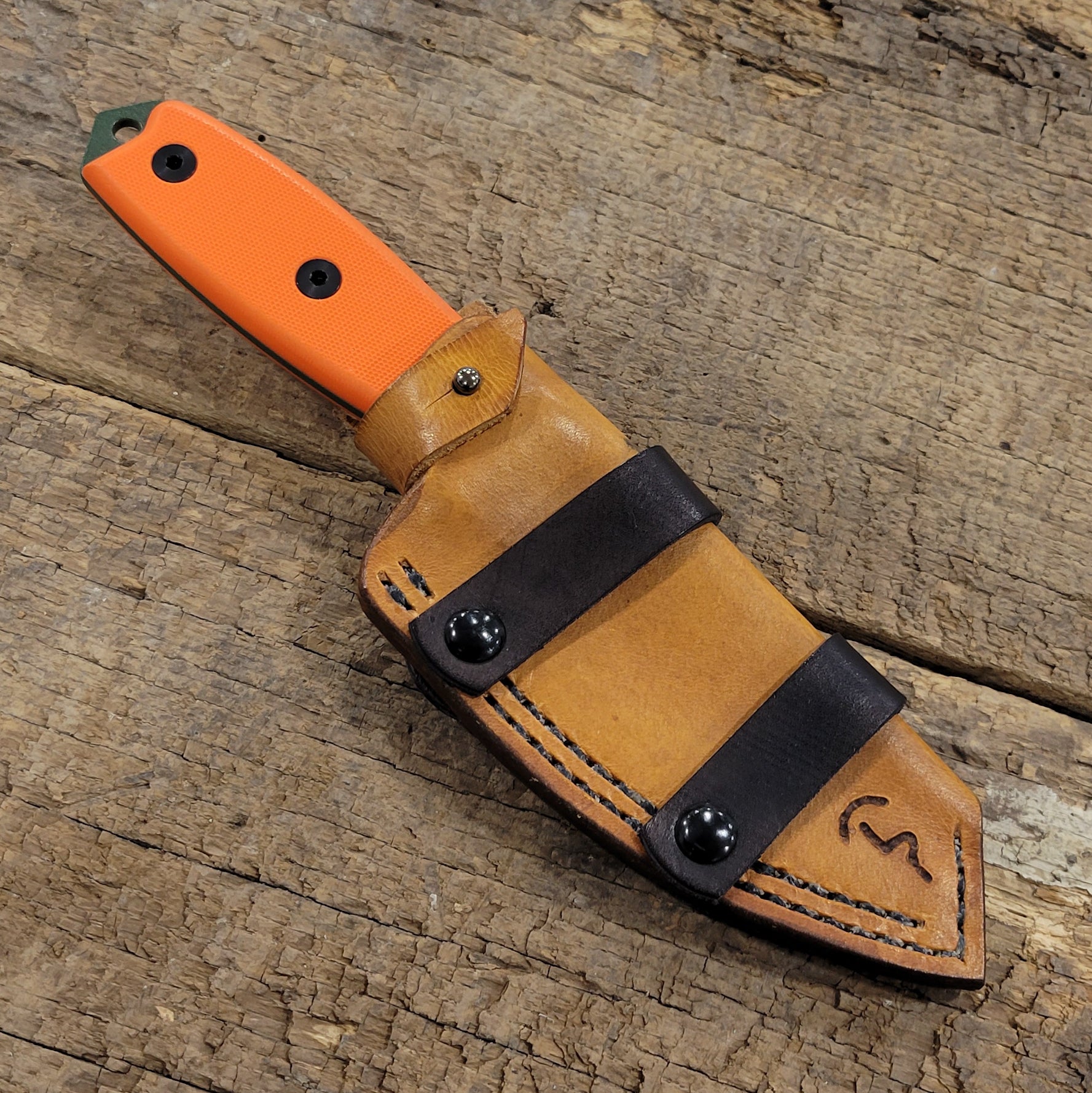 An application scenario or product detail of custom leather sheath - Image 7
