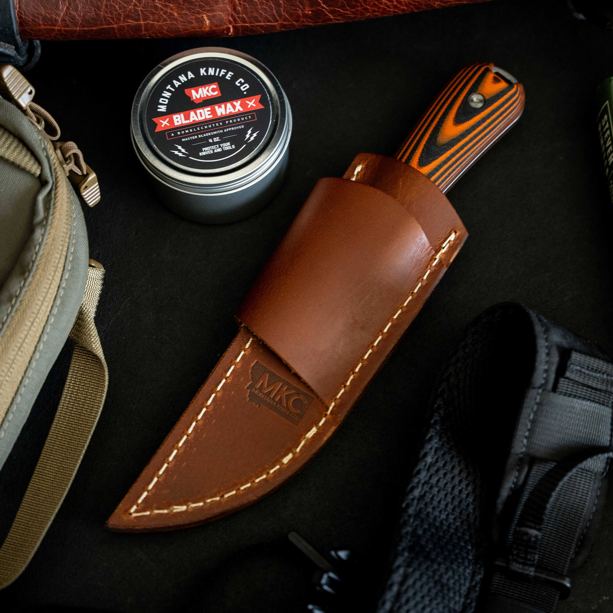 An application scenario or product detail of custom leather sheath - Image 10