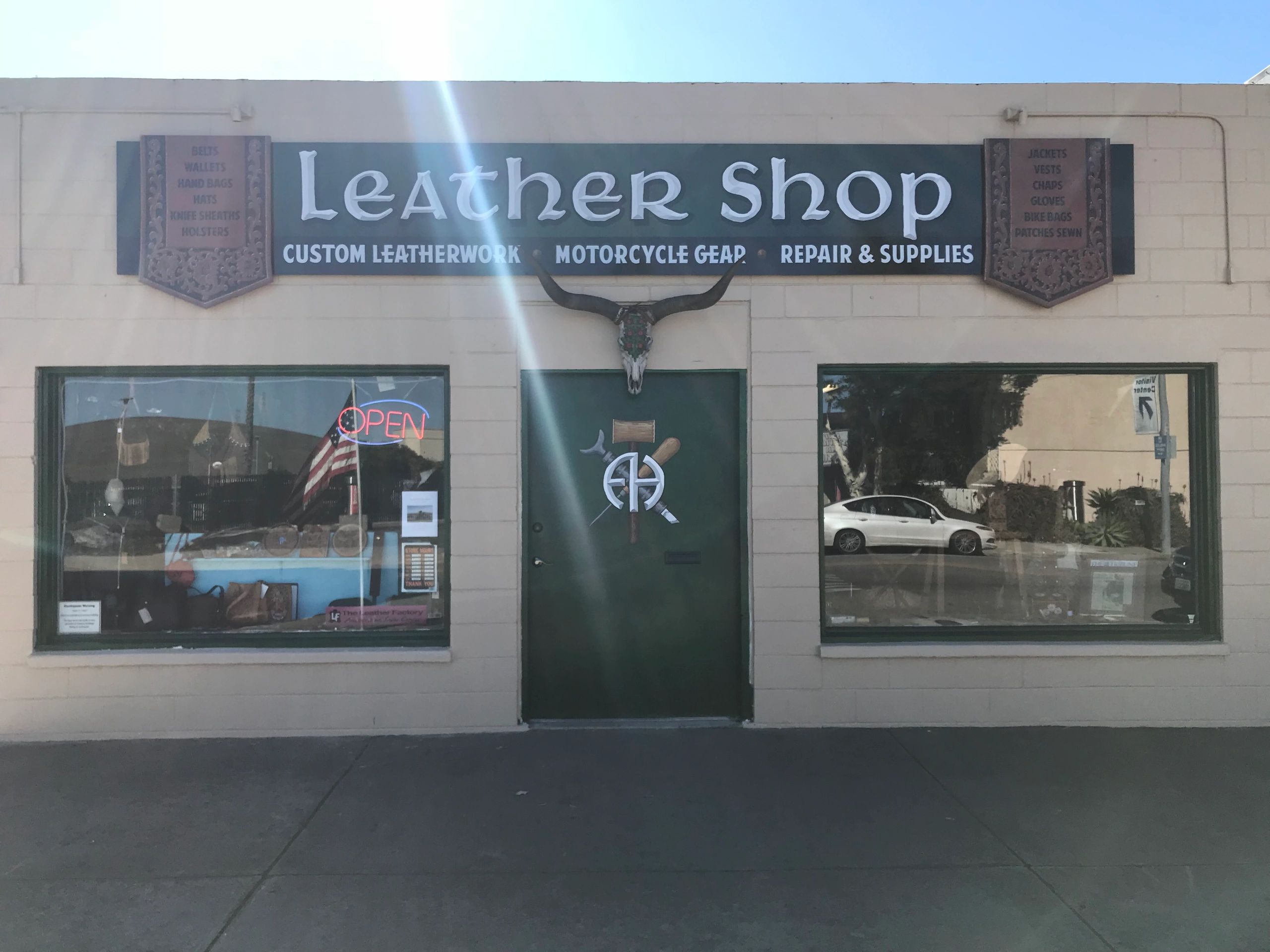 An application scenario or product detail of custom leather shop - Image 19