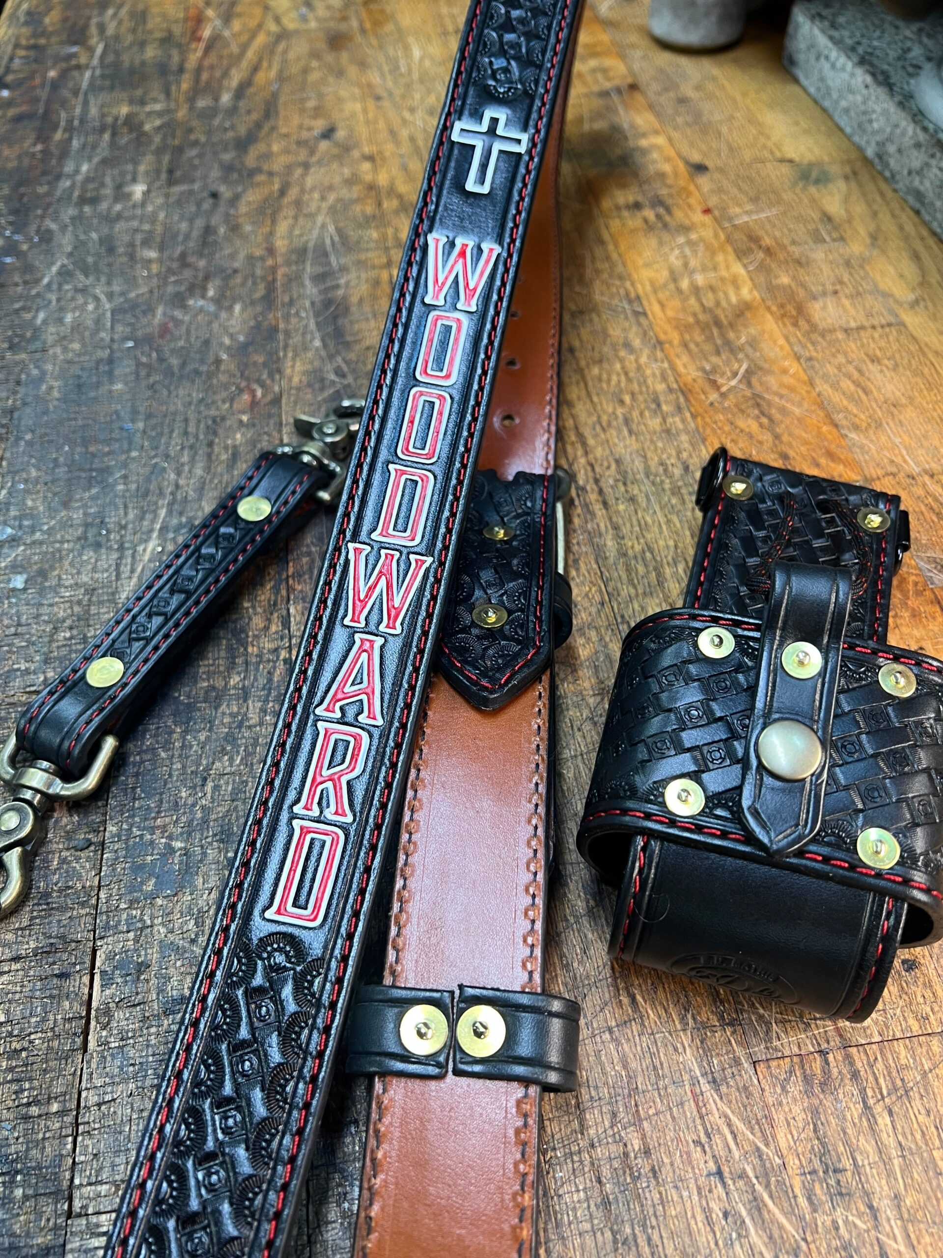 An application scenario or product detail of custom leather straps - Image 18