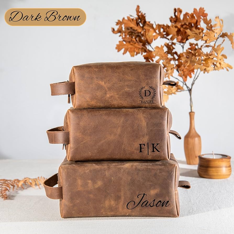 An application scenario or product detail of custom leather toiletry bag - Image 1