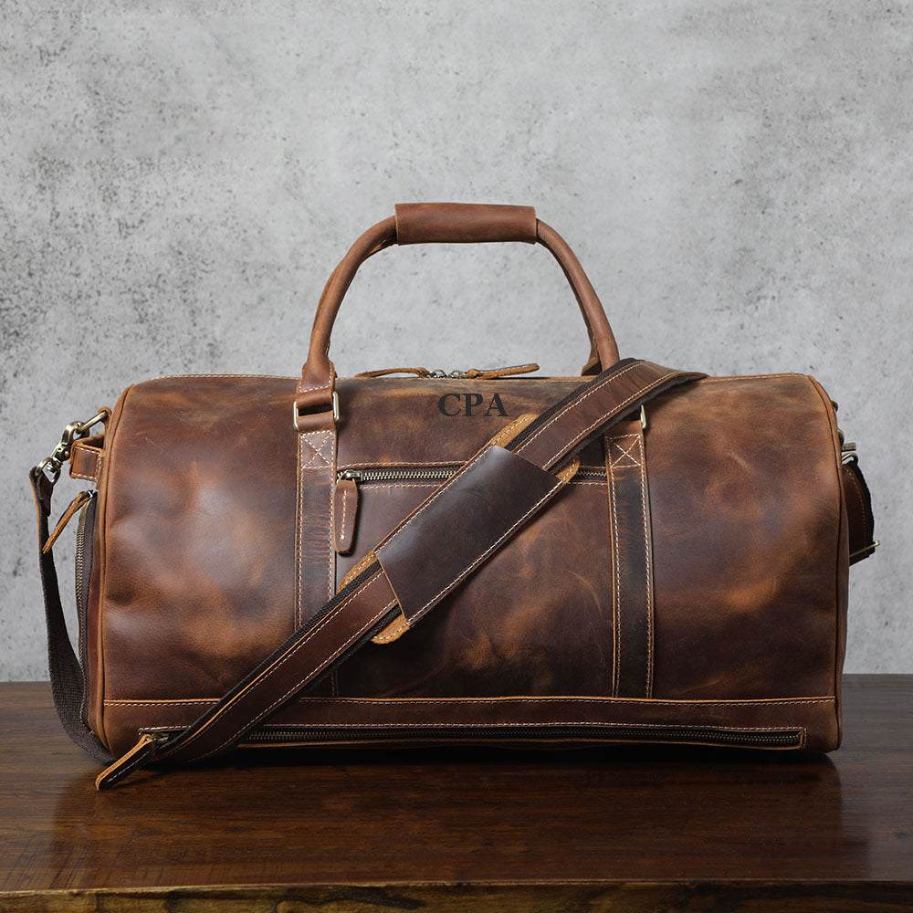 An application scenario or product detail of custom leather travel bags - Image 14