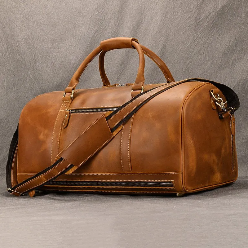 An application scenario or product detail of custom leather travel bags - Image 18