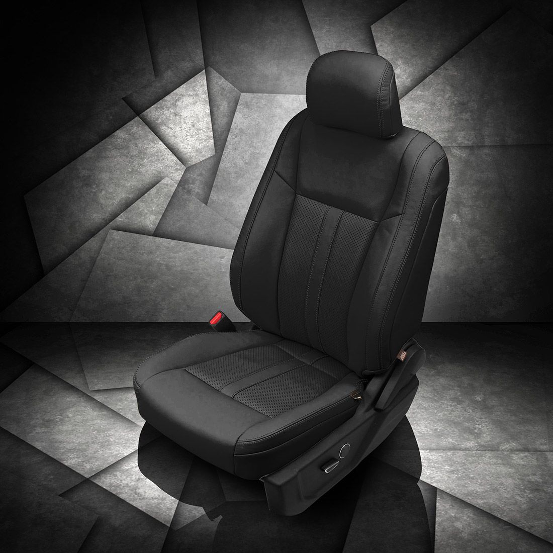 An application scenario or product detail of custom leather truck seats - Image 18