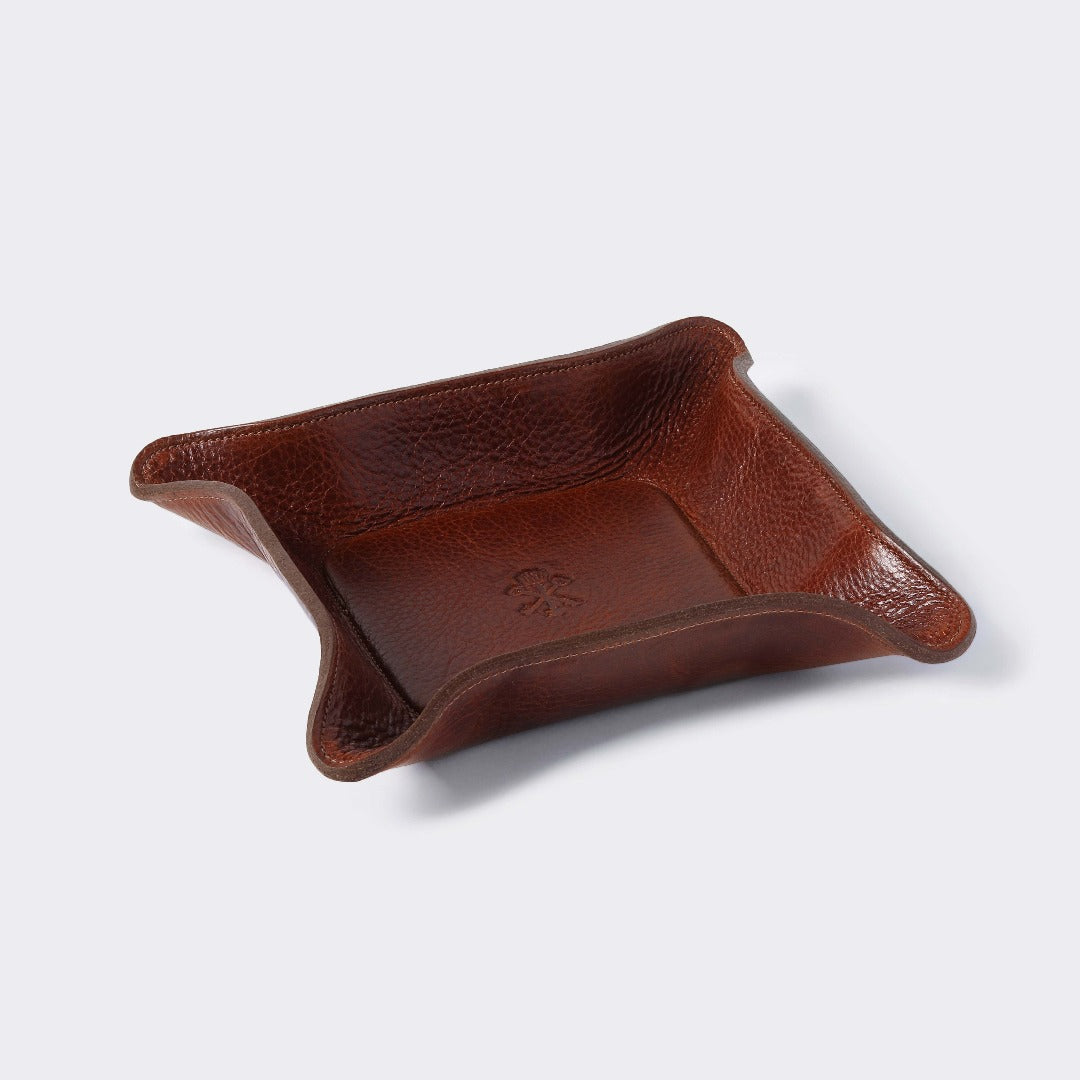An application scenario or product detail of custom leather valet tray - Image 4