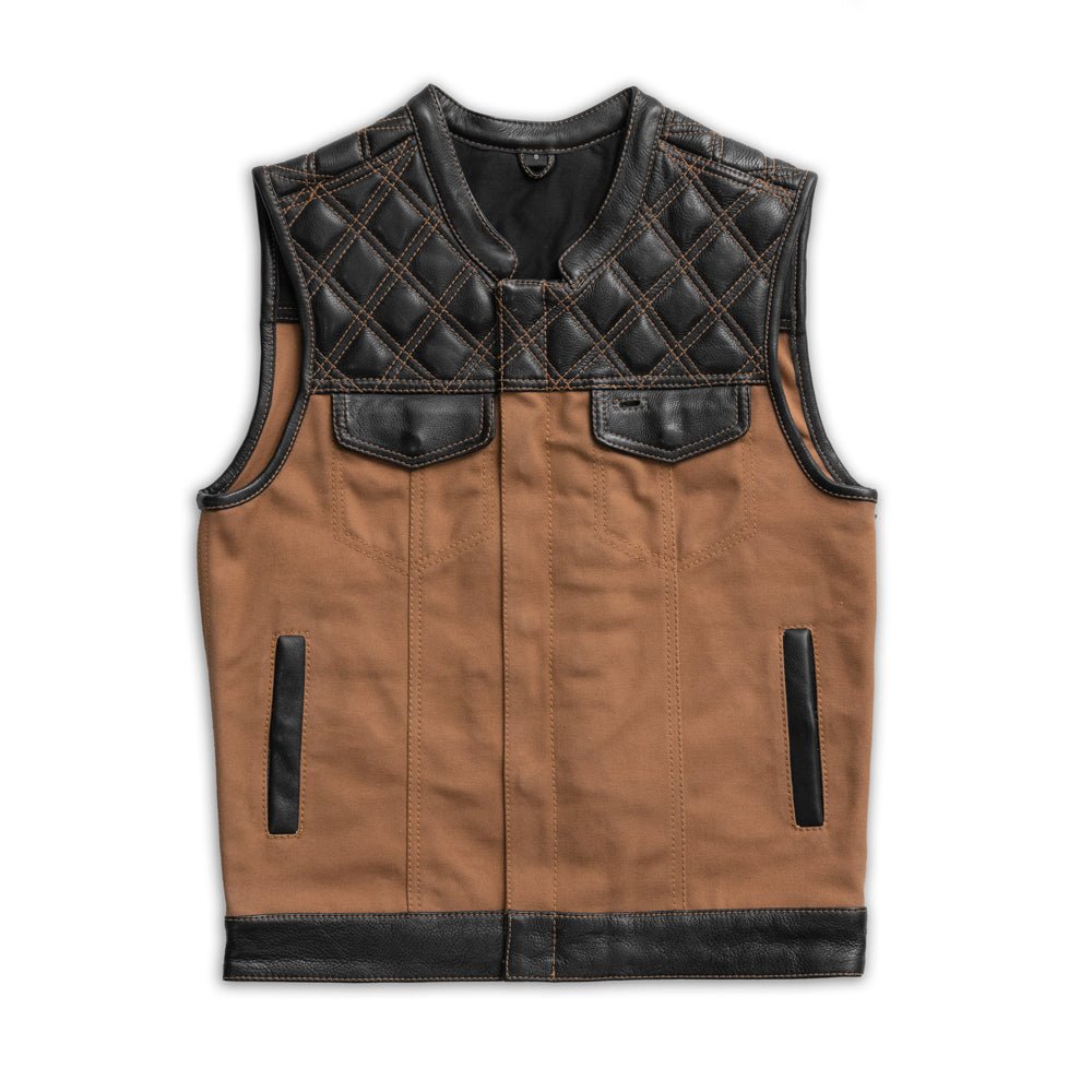 An application scenario or product detail of custom leather vest for men - Image 24